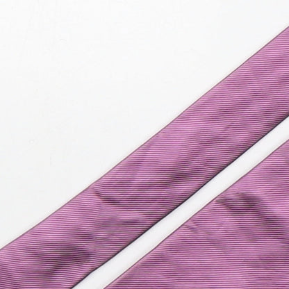 Close-up detail of Fenwick men’s purple silk pointed tie one size