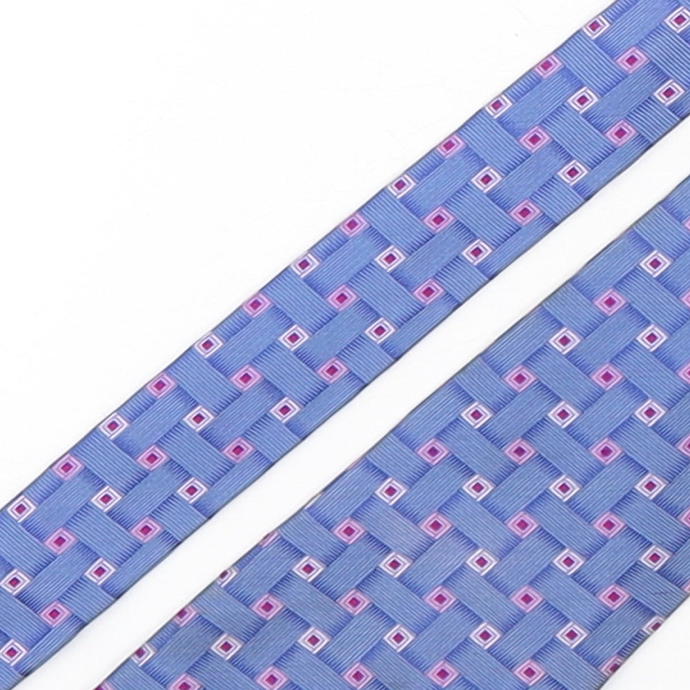 Close-up detail of High and Mighty men’s multicoloured geometric silk pointed tie one size