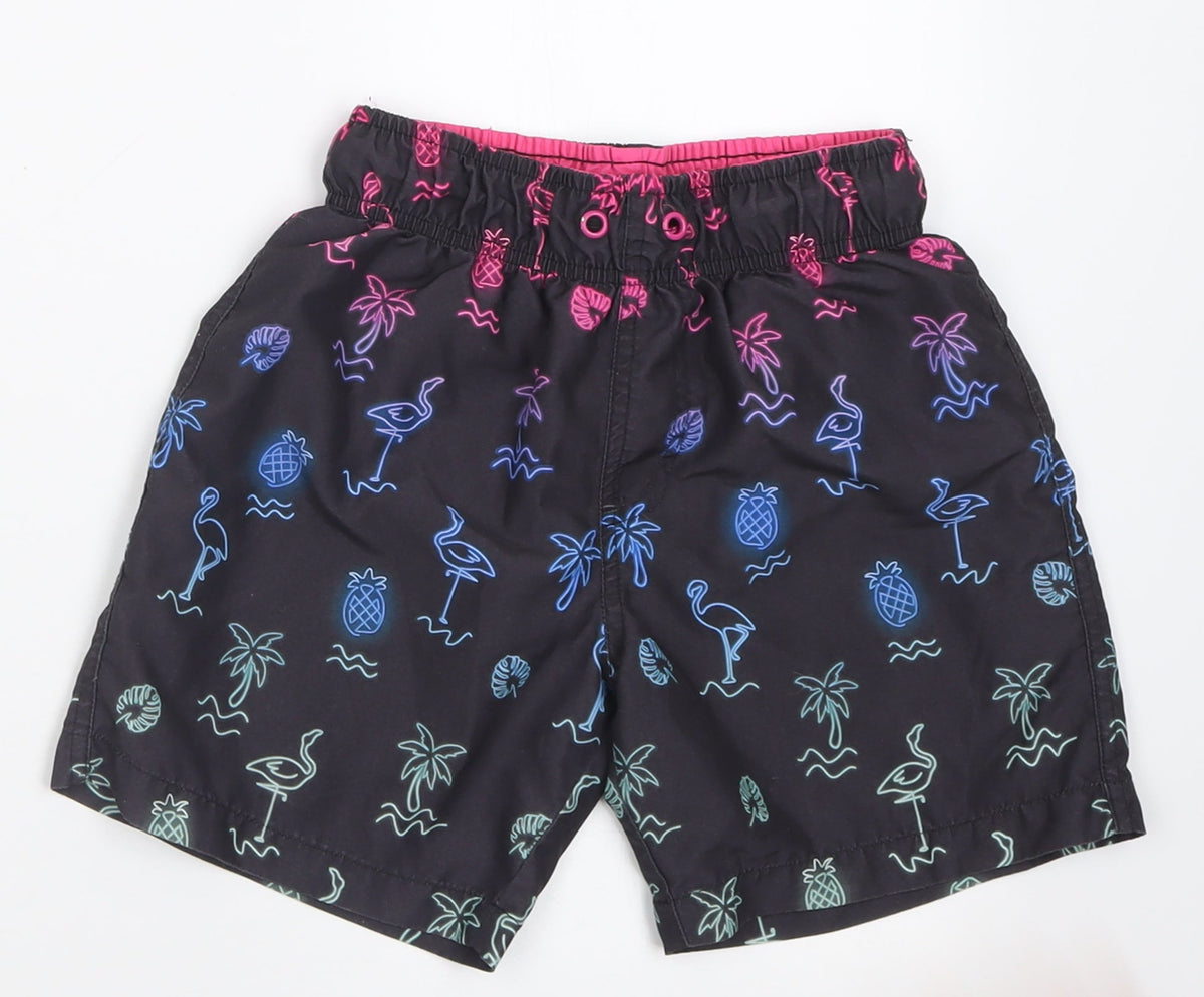 Front view of Primark boys’ black geometric polyester sweat shorts, size 8-9, years regular