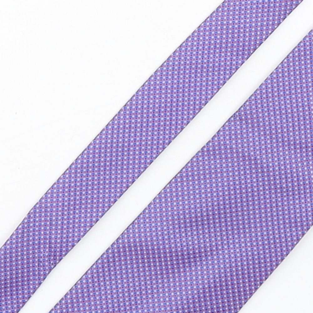 Close-up detail of Faramman men’s multicoloured grenadine silk pointed tie one size