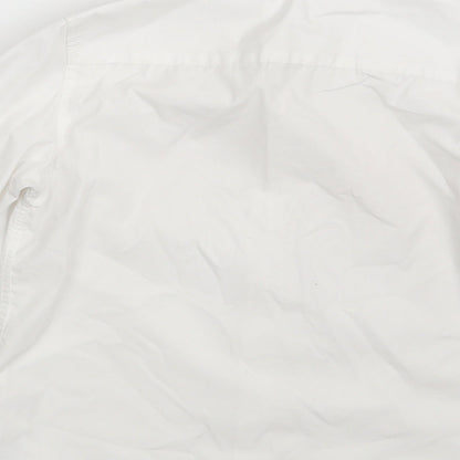 Brand and care label for F&F boys’ white polyester basic button-up, size 5-6, years collared button