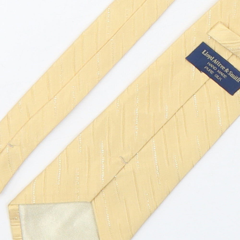 Lloyd Attree & Smith Mens Gold Striped Silk Pointed Tie One Size