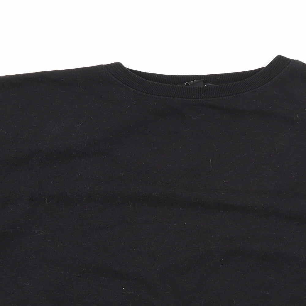 Close-up detail of New Look women’s black cotton pullover sweatshirt, size S
