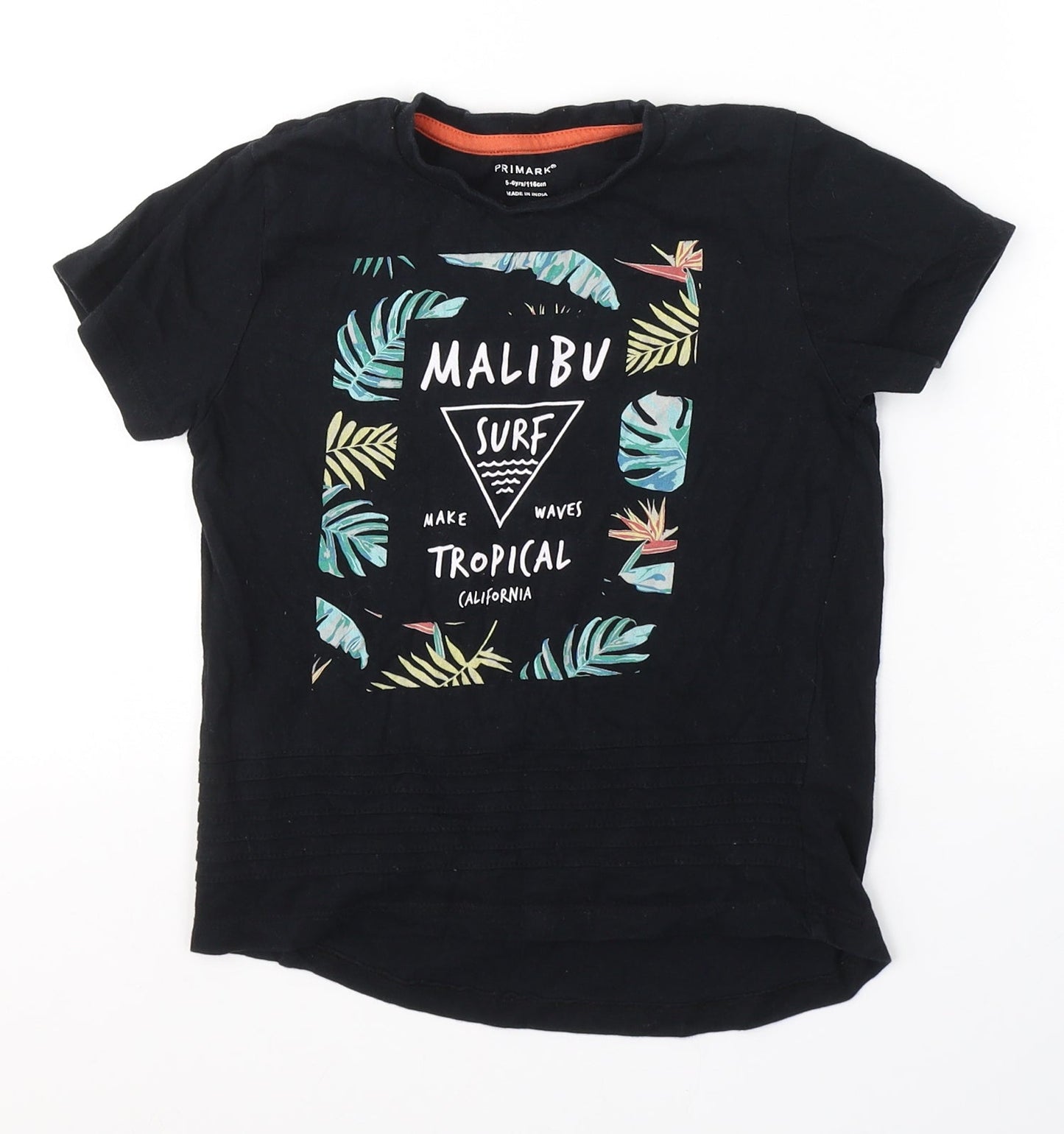 Preworn Boys Black  Cotton Pullover T-Shirt Size 5-6 Years Round Neck Pullover