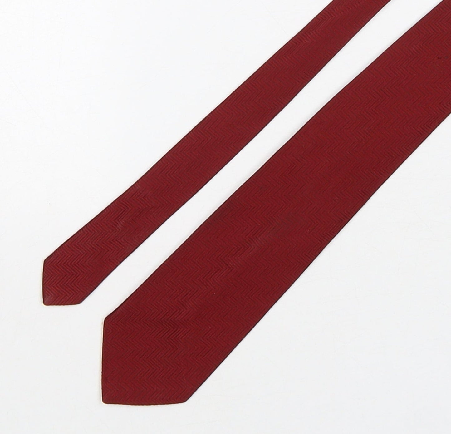 Michelsons  Mens Red Geometric Polyester Pointed Tie One Size