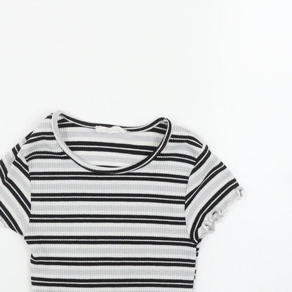 Primark Girls Grey Striped Polyester Basic T-Shirt Size 7-8 Years Round Neck