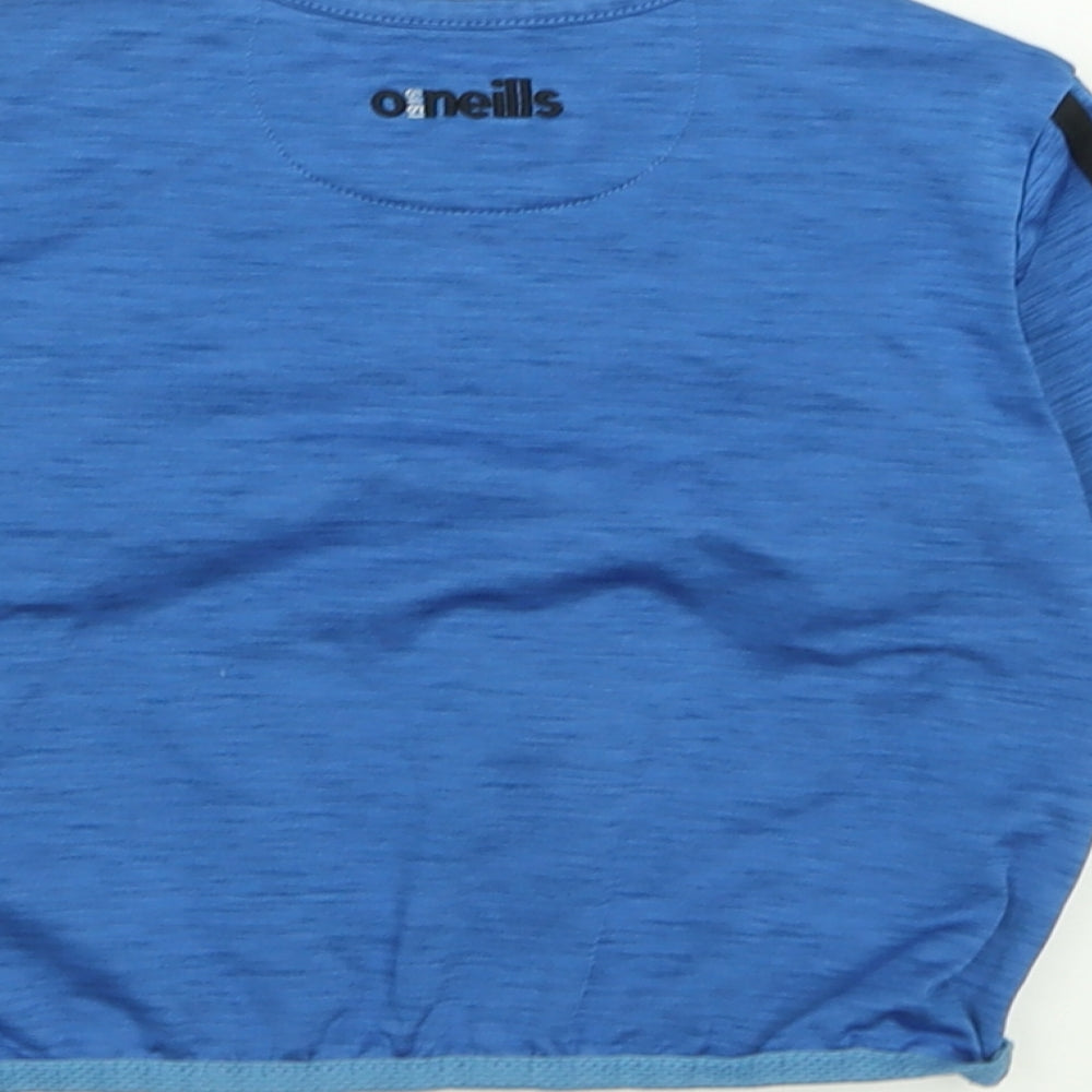 Brand and care label for Oneill boys’ blue polyester pullover casual, size 18-24, months crew neck pullover