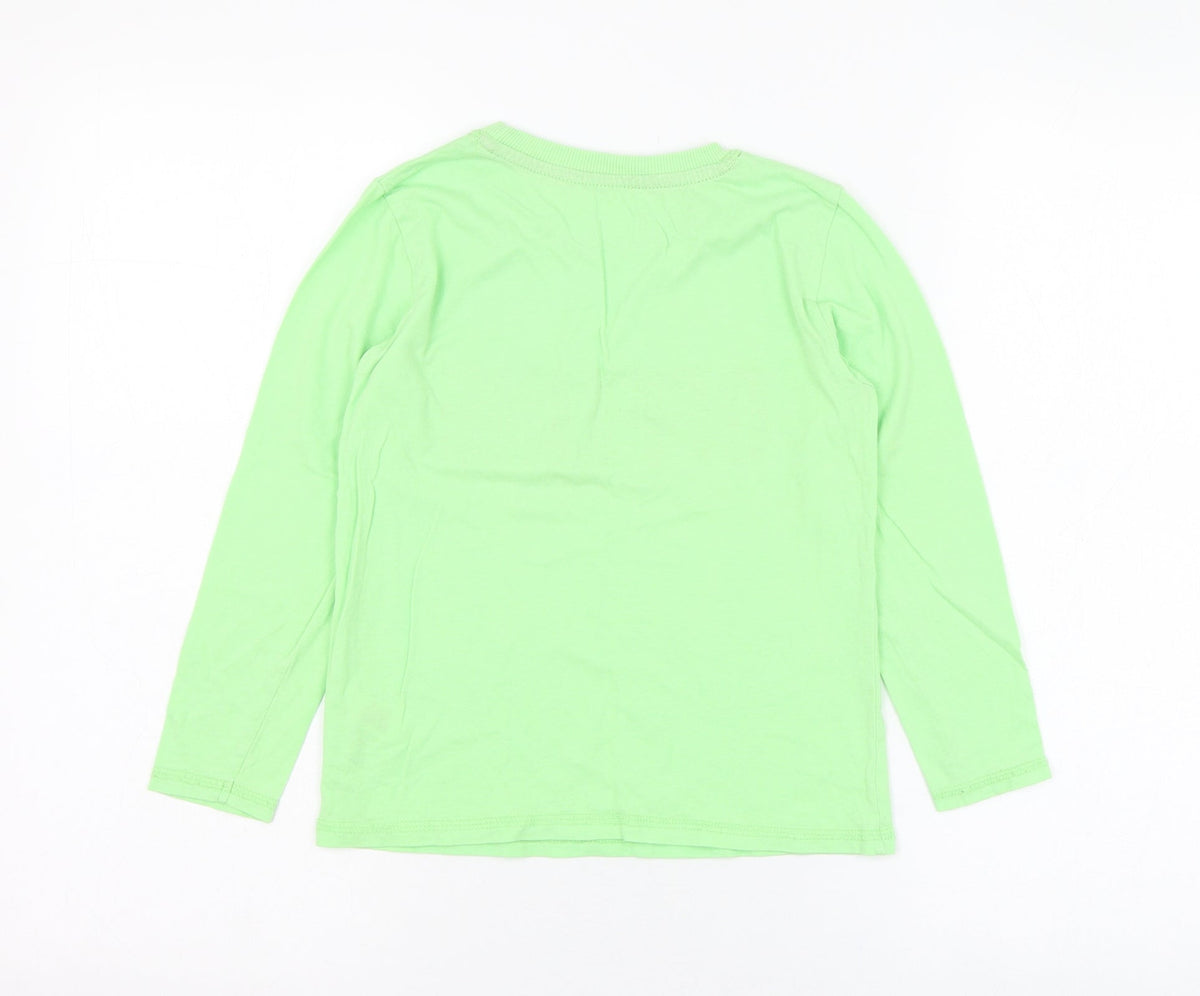 Back view of Dunnes boys’ green cotton basic t-shirt, size 7-8, years round neck pullover