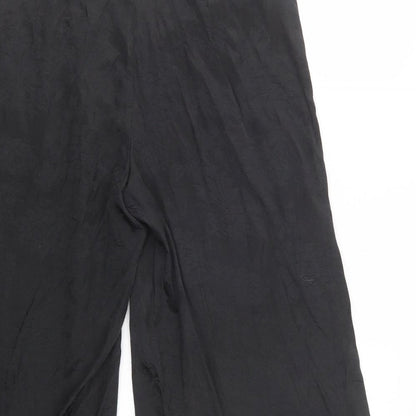 Womens UK Size 8 Missguided Regular Fit Cropped Black Trousers