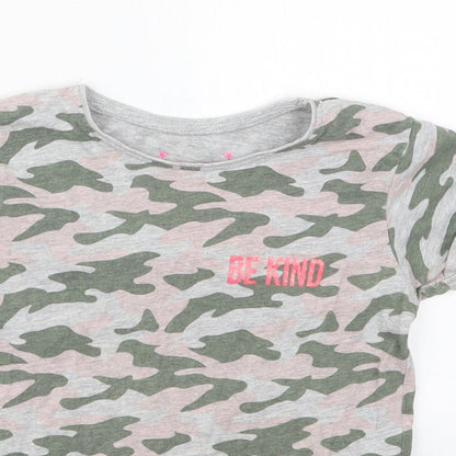 Primark Girls Green Camouflage Cotton Basic T-Shirt Size 8-9 Years Crew Neck Pullover - Be Kind