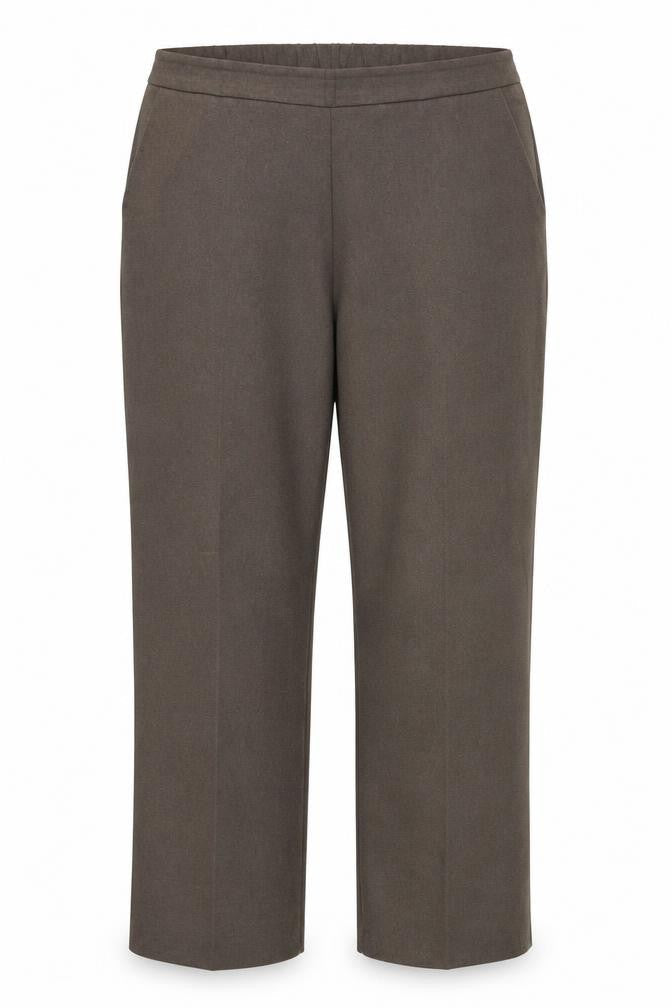 Front view of Bonmarché women’s brown polyester dress pants trousers, size UK 20, 26-inch leg regular zip