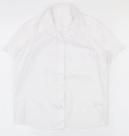 Additional front view of Dunnes girls’ white polyester basic button-up, size 5-6, years collared button - school wear