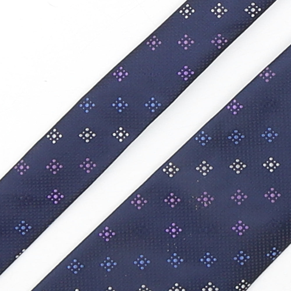 Close-up detail of Smith & Rutherford men’s multicoloured geometric silk pointed tie one size