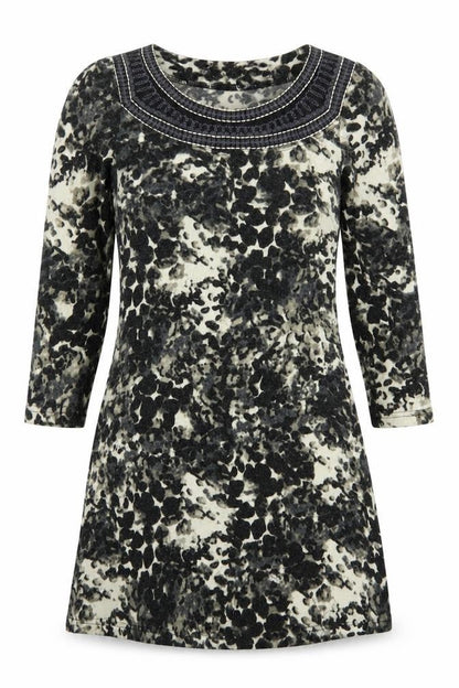 Front view of Vouley Vous women’s beige acrylic jumper dress, size S, round neck pullover - abstract