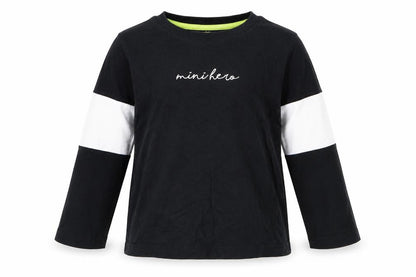 Front view of F&F boys’ multicoloured cotton basic t-shirt, size 18-24, months round neck pullover