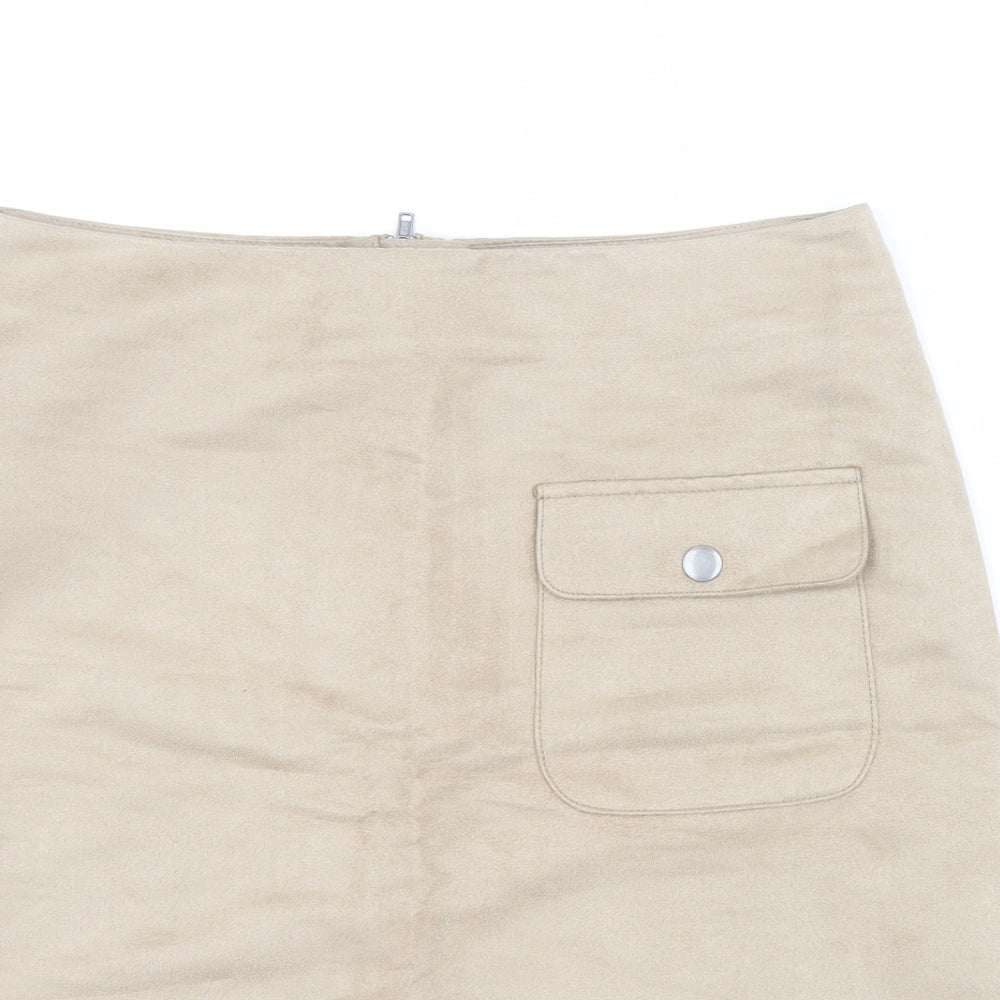 Close-up detail of Villa Clothes women’s beige polyester a-line set, size XS, zip