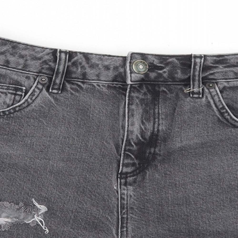 BDG Womens Grey  Cotton Hot Pants Shorts Size 28 in L3 in Regular Button