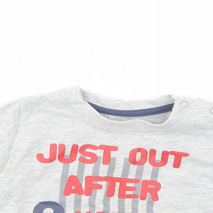 Dunnes Stores Baby Grey  Cotton Basic T-Shirt Size 0-3 Months Crew Neck Snap - Just Out