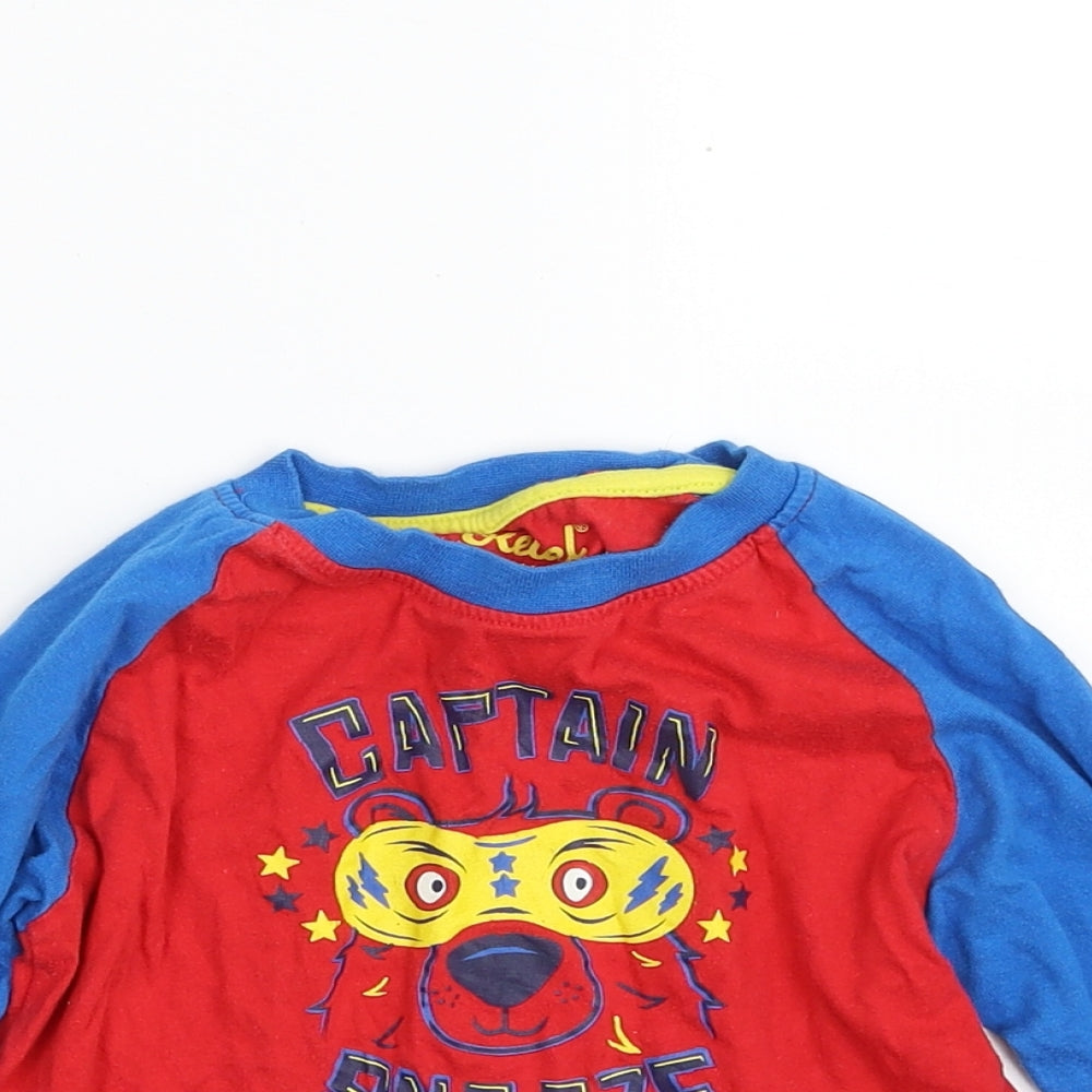 Close-up detail of Primark boys’ red 100% cotton basic t-shirt, size 2-3, years round neck pullover - captain snooze
