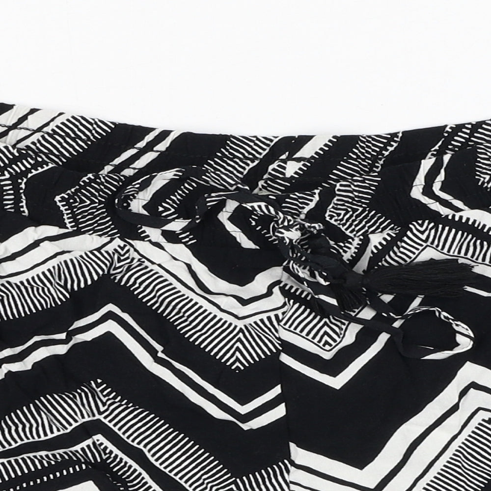 Papaya Womens Black Geometric Viscose Hot Pants Shorts Size 12 L3 in Relaxed