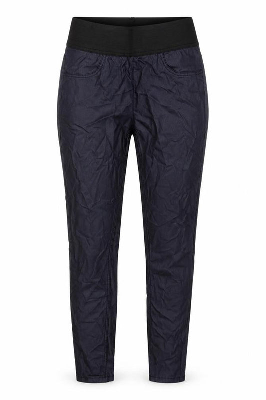 Front view of B Young women’s blue cotton jegging jeans, size UK 27, in, 32-inch leg regular