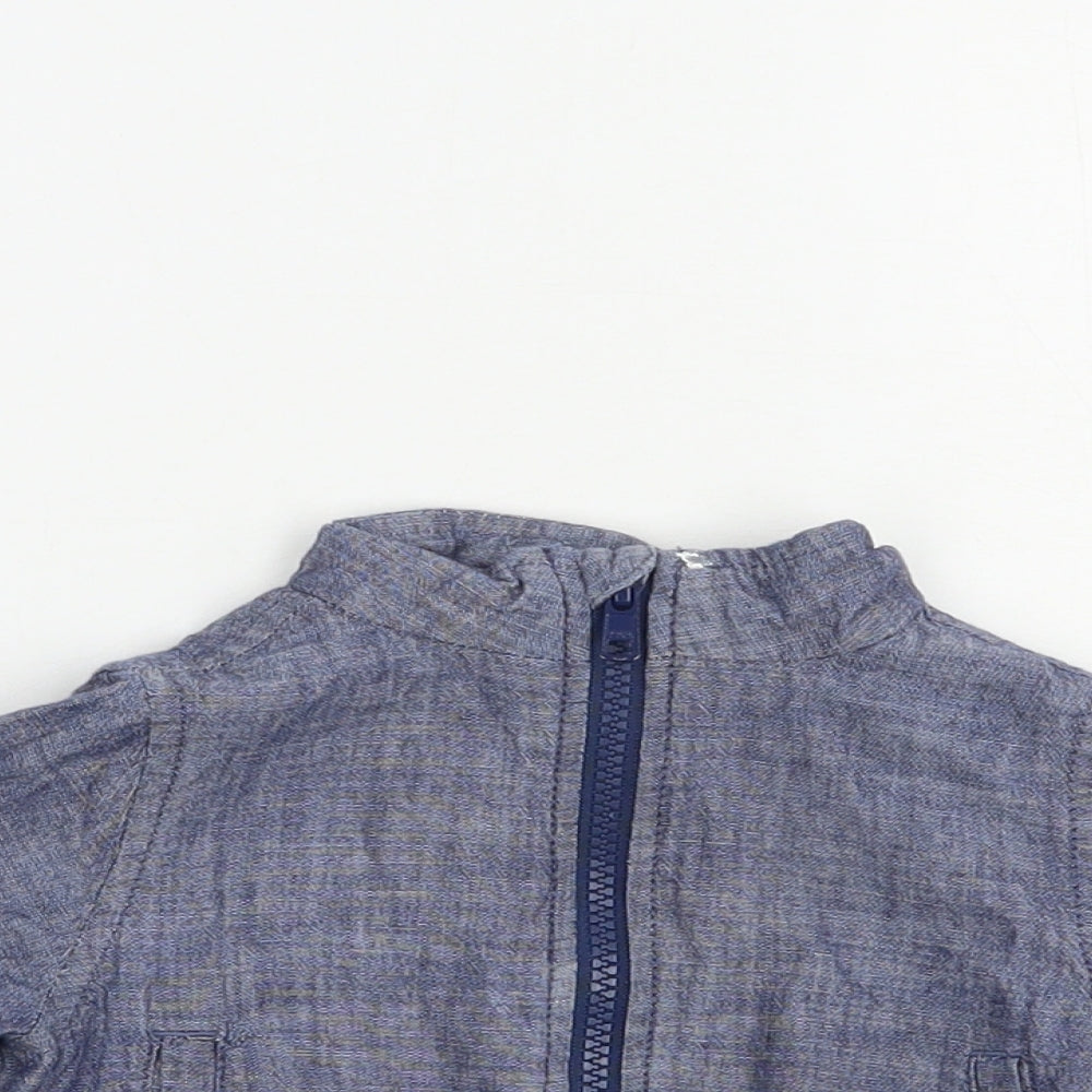 Close-up detail of Gap Baby Blue Basic Jacket Jacket, size 3-6, Months Zip
