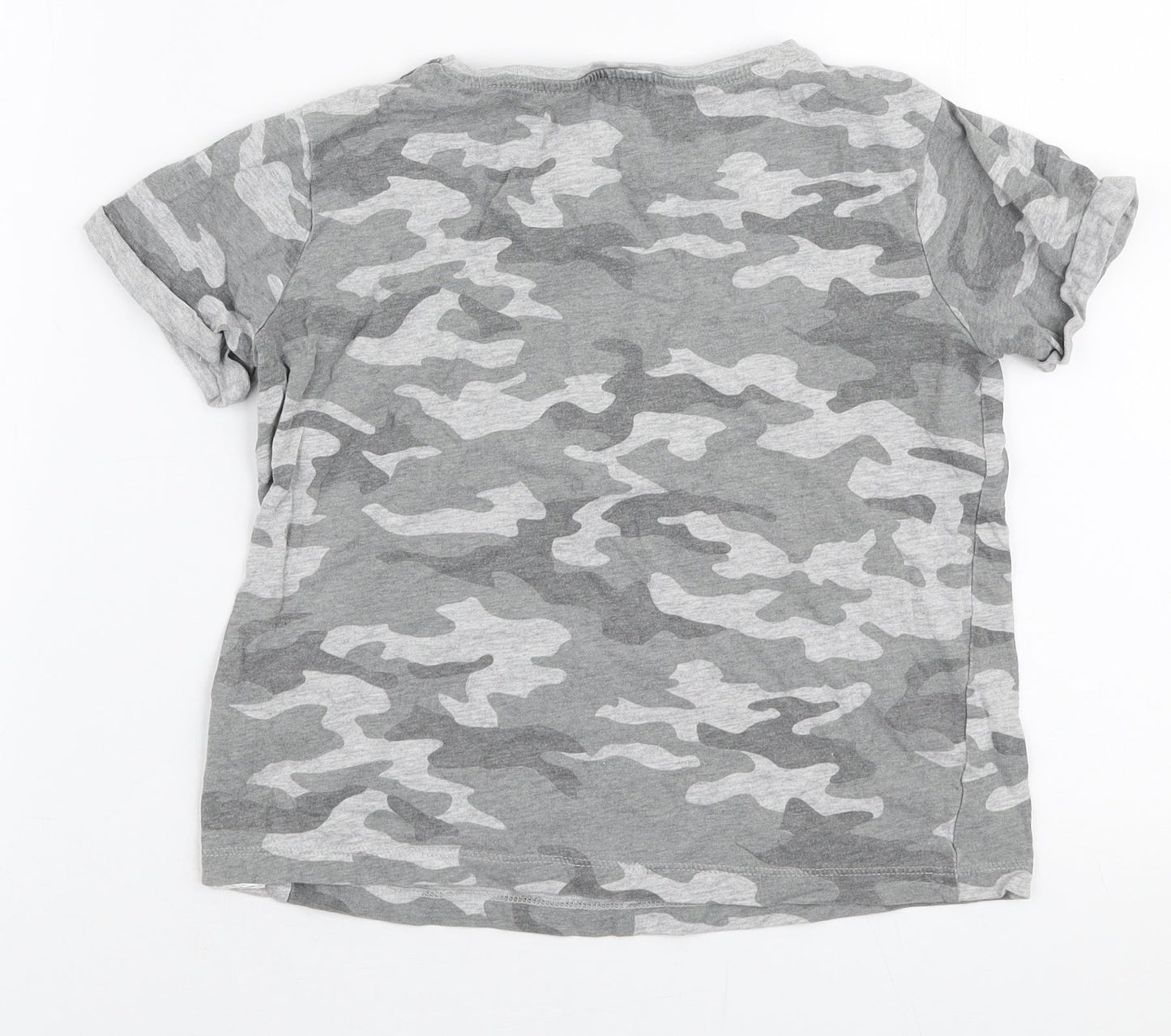 Primark Girls Grey Camouflage Cotton Cropped T-Shirt Size 8-9 Years Round Neck Pullover - Be you