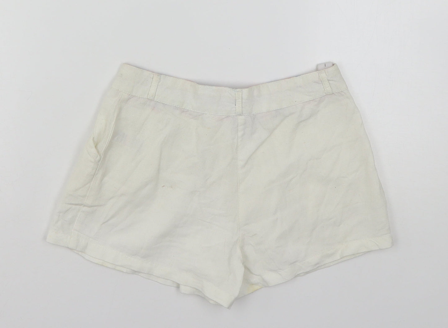 TU Girls White  Cotton Mom Shorts Size 8 Years  Regular Buckle