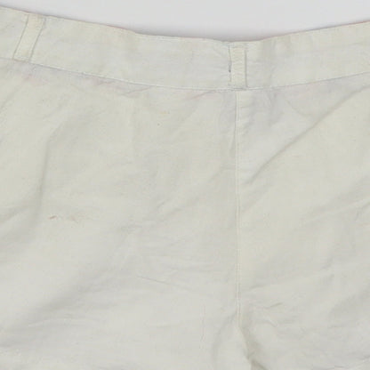 TU Girls White  Cotton Mom Shorts Size 8 Years  Regular Buckle
