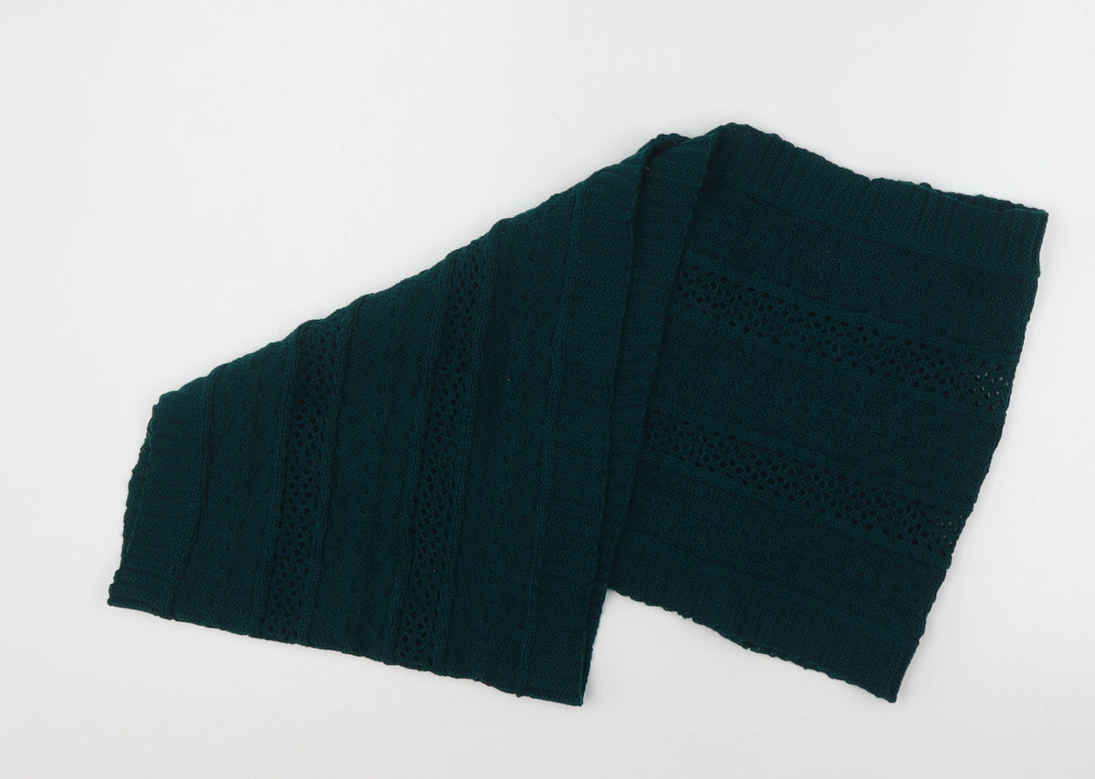 Additional front view of Luxe women’s green acrylic shawl/wrap