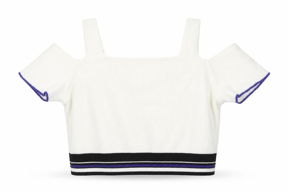 Front view of New Look girls’ white square neck cotton jumper, size 9, years pullover - cropped