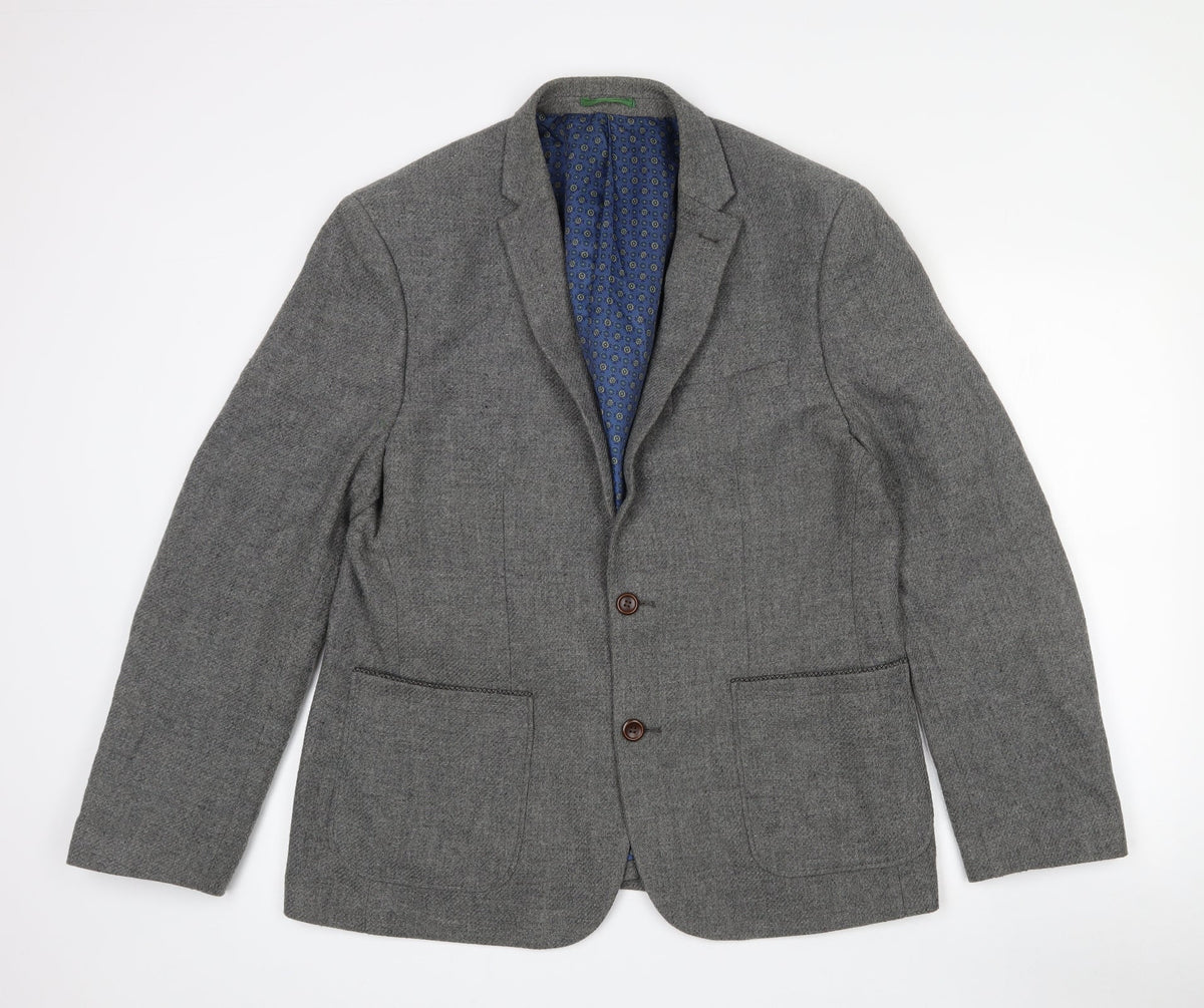 Additional front view of Easy men’s grey acrylic jacket blazer, size L