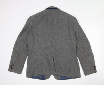 Back view of Easy men’s grey acrylic jacket blazer, size L
