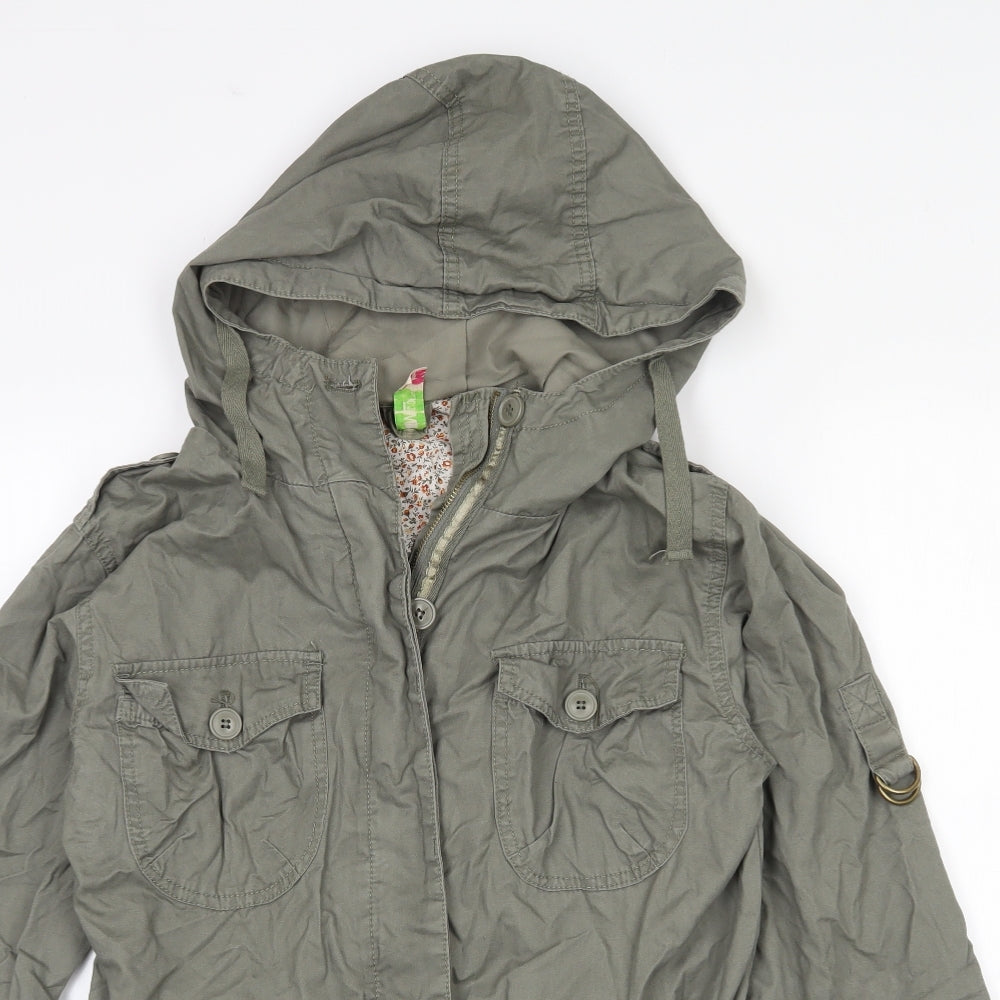 Close-up detail of Demin Co women’s green overcoat coat, size UK 12, button