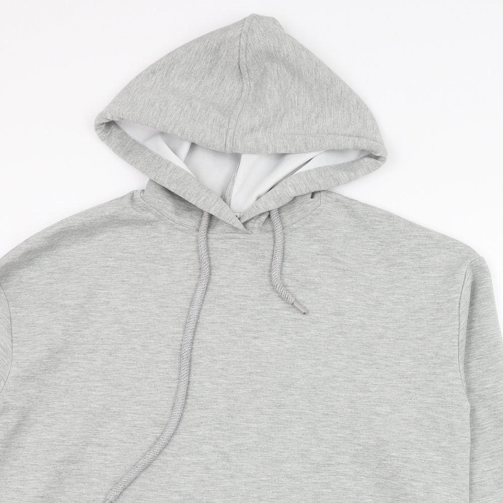 Close-up detail of Stradivarius men’s grey polyester pullover hoodie, size S