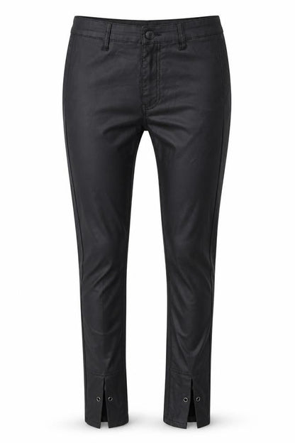 Front view of Missguided women’s black cotton jegging jeans, size UK 6, 28-inch leg regular
