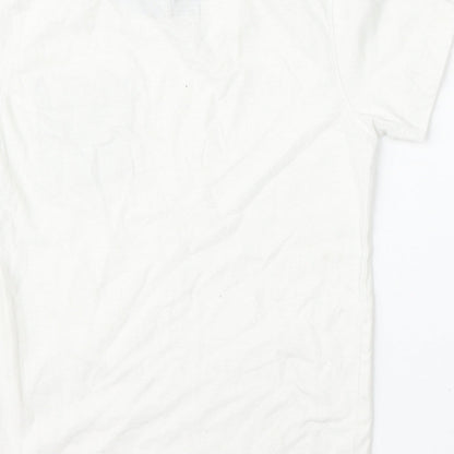 BOYS Boys White  Cotton Basic T-Shirt Size 6-7 Years Round Neck
