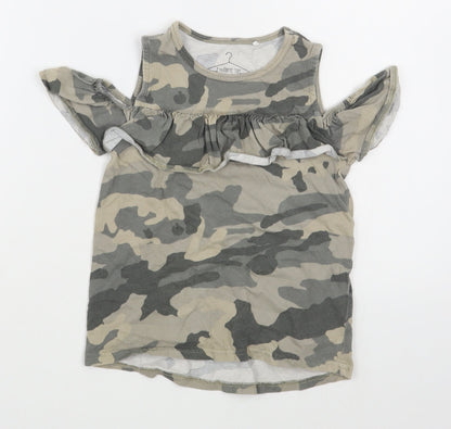 NEXT Girls Green Camouflage 100% Cotton Basic T-Shirt Size 5 Years Boat Neck Pullover