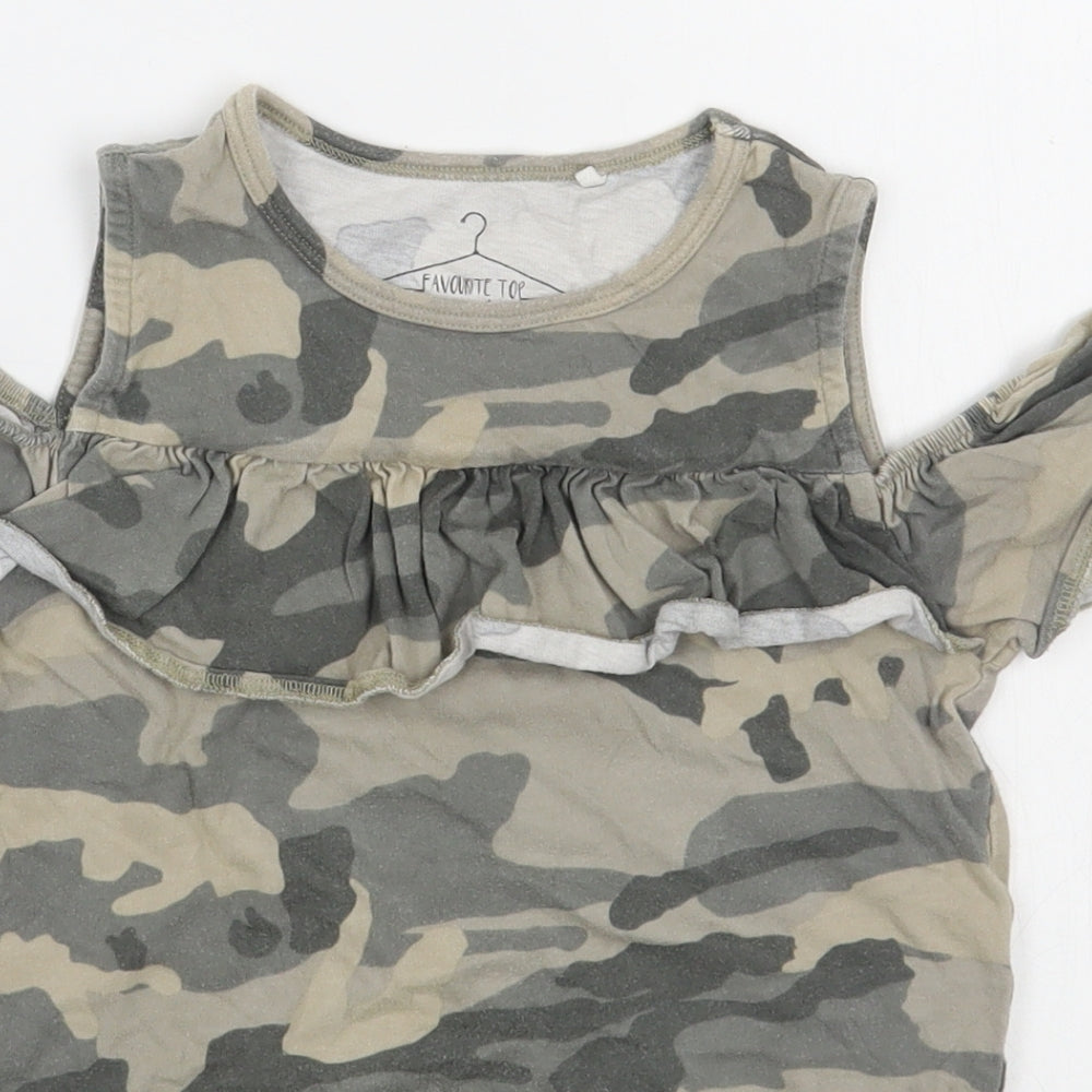 NEXT Girls Green Camouflage 100% Cotton Basic T-Shirt Size 5 Years Boat Neck Pullover