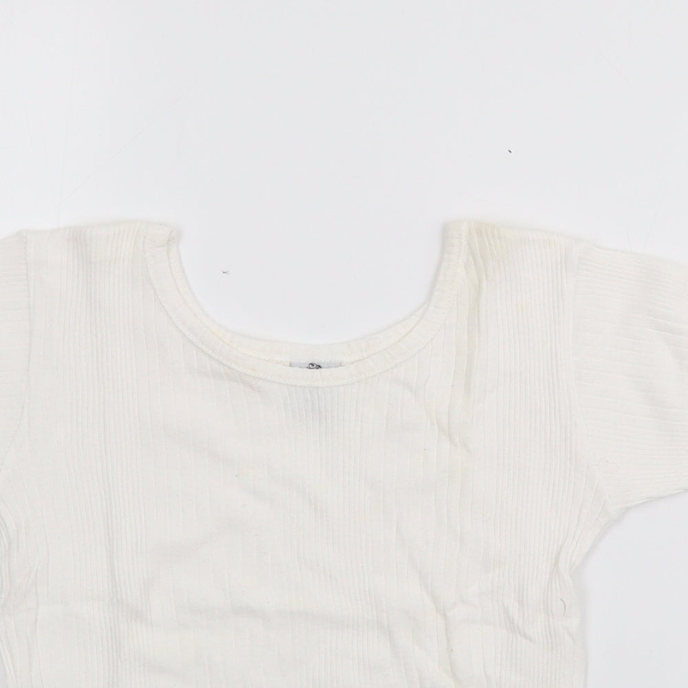 COCO Girls White  Cotton Pullover T-Shirt Size 6 Years Scoop Neck