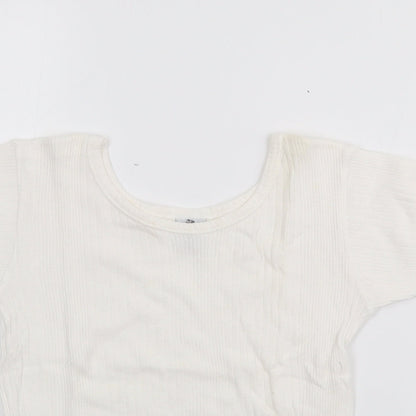 COCO Girls White  Cotton Pullover T-Shirt Size 6 Years Scoop Neck