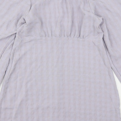 Nasty Gal Womens Purple Striped Polyester Basic Button-Up Size 4 V-Neck