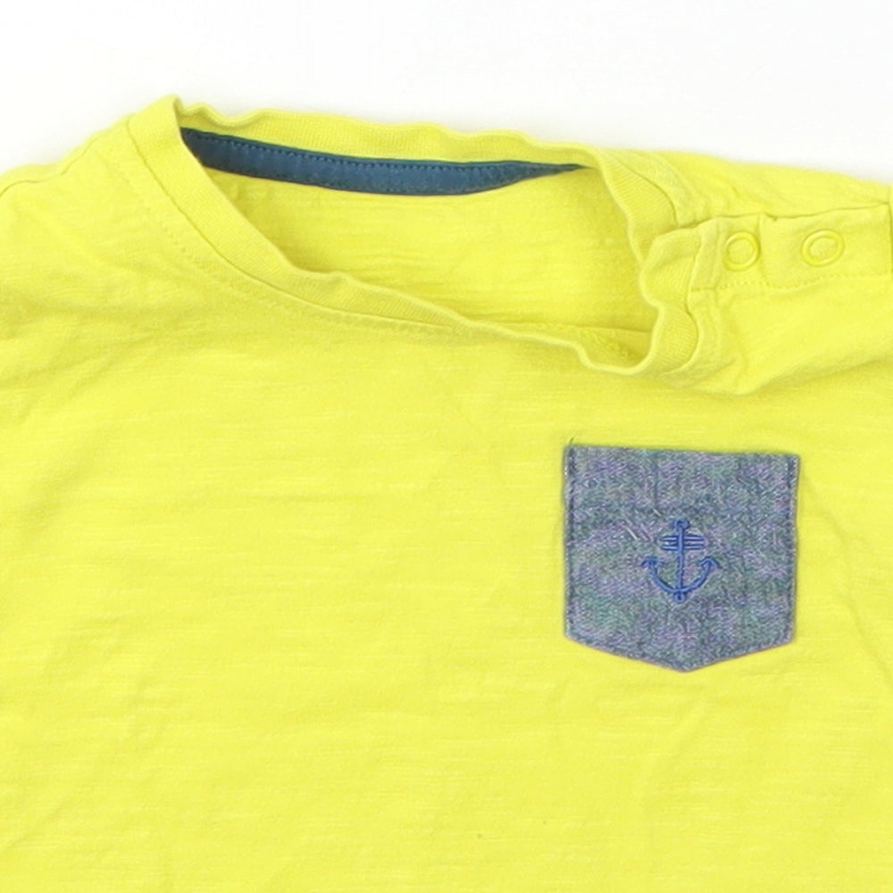 Marks and Spencer Boys Yellow  Cotton Basic T-Shirt Size 6-9 Months Crew Neck Snap