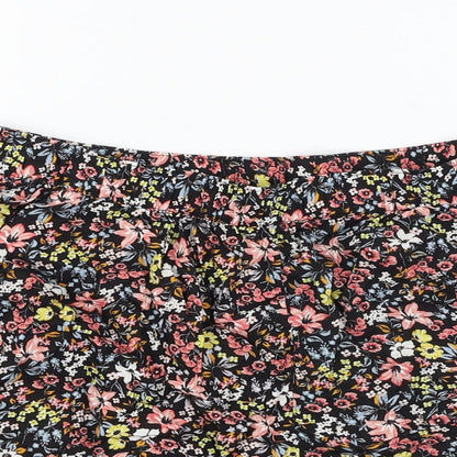 H&M Womens Black Floral Viscose Hot Pants Shorts Size 12 L3 in Regular Pull On