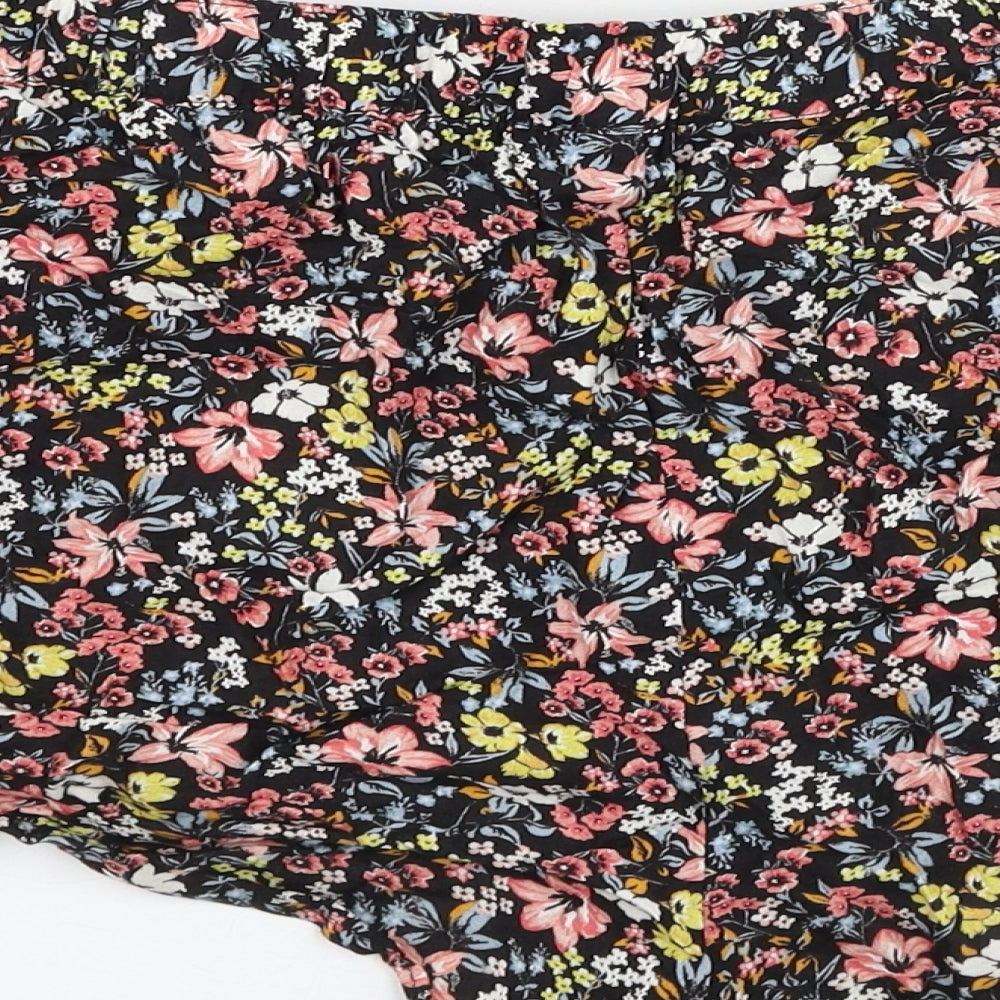 H&M Womens Black Floral Viscose Hot Pants Shorts Size 12 L3 in Regular Pull On