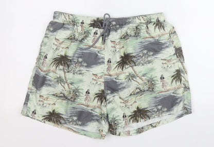 TU Mens Green Geometric Polyester Sweat Shorts Size M  Regular