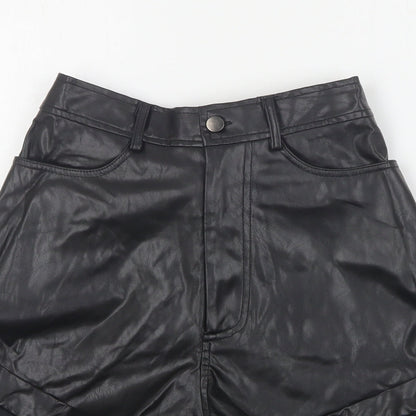 PRETTYLITTLETHING Womens Black  Polyurethane Hot Pants Shorts Size 6 L5 in Regular Button