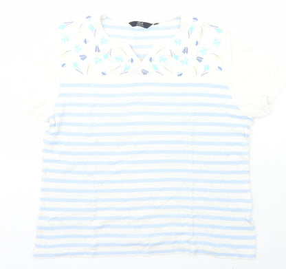 Womens UK Size L Isle Essentials White Basic T-Shirt