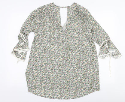 Holly & Joey Womens Multicoloured Floral Polyester Basic Blouse Size M V-Neck