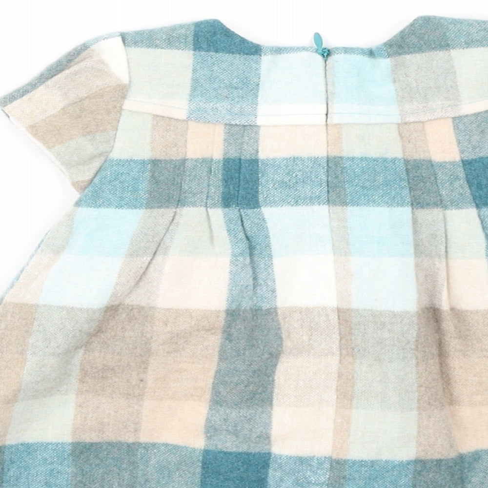 Preworn Girls Multicoloured Plaid Polyester Fit & Flare  Size 6-9 Months  Round Neck